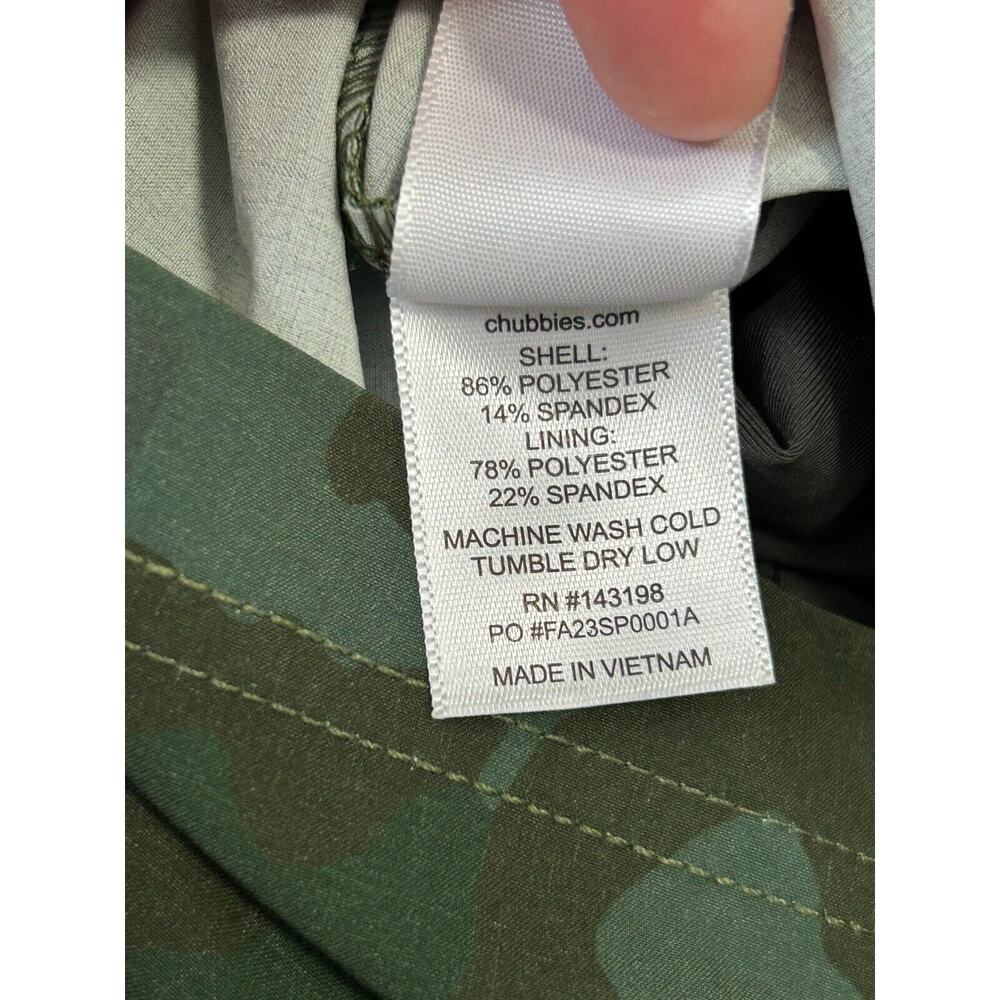 Chubbies 5.5 Inch Athletic Shorts Men Small Green Camo Print Lined NWOT - Picture 6 of 6
